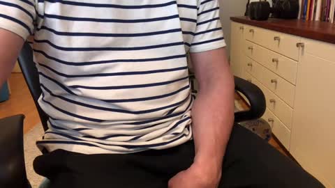 Max online show from 02-10-25, 12:50