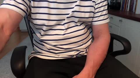 Max online show from 02-12-25, 07:34