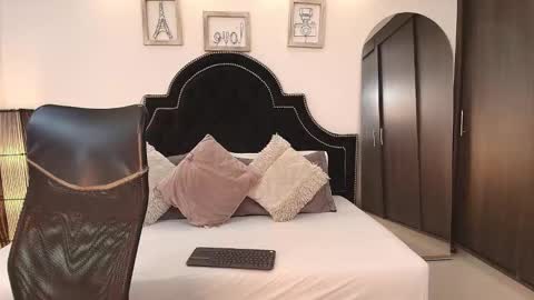 Maxxi online show from 09-09-25, 01:27