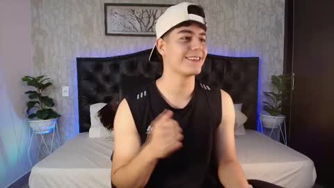 Maxxi online show from 11-15-25, 05:16