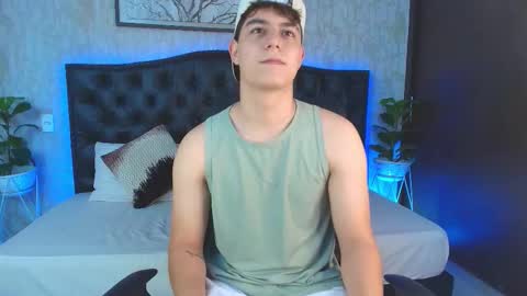 Maxxi online show from 11-25-25, 03:50