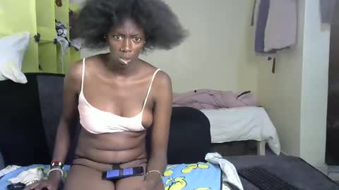 maxxinepetite online show from 02-16-25, 11:26