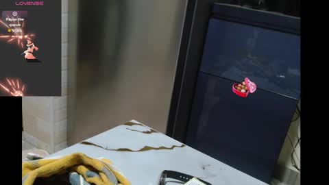 maxxinepetite online show from 11-09-25, 08:40