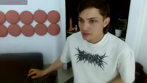 MaxxLouis online show from 05-23-26, 12:09