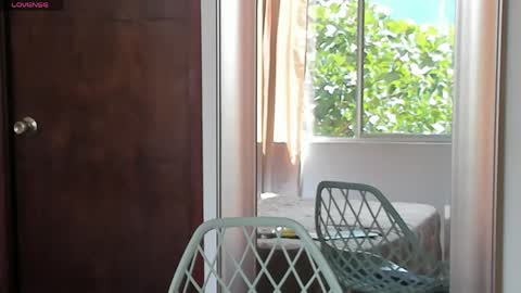 Victoria online show from 04-18-26, 07:07