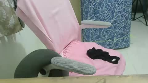 may online show from 06-19-26, 11:03