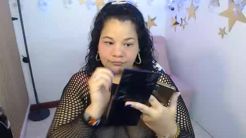 Snapshot of may_fk chatting on 10-16-25, 01:28 may_fk online show from 10-16-25, 01:28