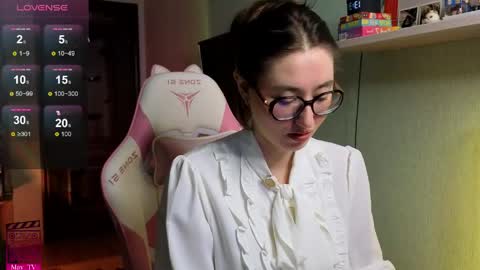 may_may_moon online show from 05-29-26, 10:35