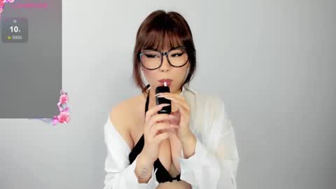 Mia online show from 01-29-25, 02:51