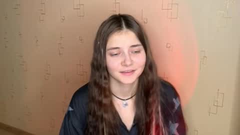 Snapshot of may_rollins chatting on 10-19-25, 05:57 may online show from 10-19-25, 05:57