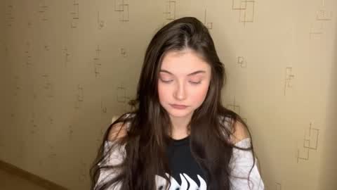 Snapshot of may_rollins chatting on 11-08-25, 02:39 may online show from 11-08-25, 02:39