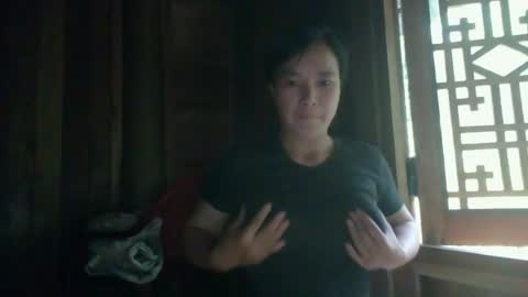 Snapshot of may_vietnamese chatting on 06-17-26, 10:50 may_vietnamese online show from 06-17-26, 10:50