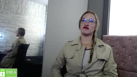 Maya online show from 10-22-25, 01:50