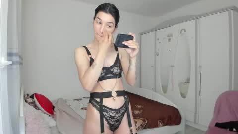 Maya online show from 04-23-26, 05:15