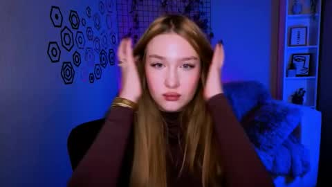 Snapshot of maya_crystal chatting on 01-06-26, 08:34 Maya online show from 01-06-26, 08:34