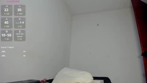 Snapshot of maya_graham_ chatting on 03-19-26, 10:30 Maya online show from 03-19-26, 10:30