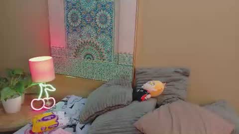Snapshot of maya_house chatting on 07-16-26, 03:34 maya_house online show from 07-16-26, 03:34