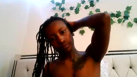 Snapshot of maya_melody chatting on 07-25-26, 02:58 maya_melody online show from 07-25-26, 02:58