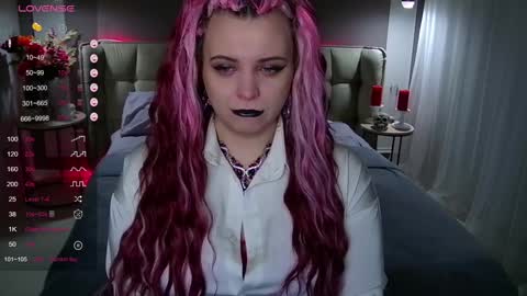 Maya Mils online show from 02-09-25, 01:11