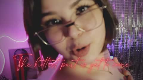 Woman online show from 12-04-24, 06:17