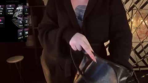 Woman online show from 03-09-25, 01:59