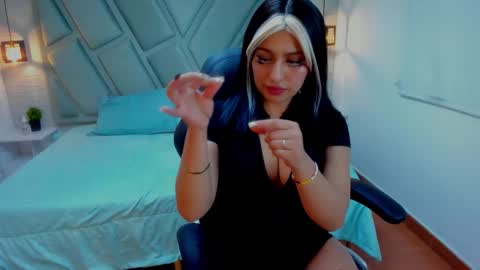 Maya online show from 03-11-26, 03:34