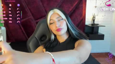 Maya online show from 03-25-26, 09:32