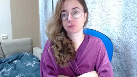 Maya online show from 09-29-25, 03:22