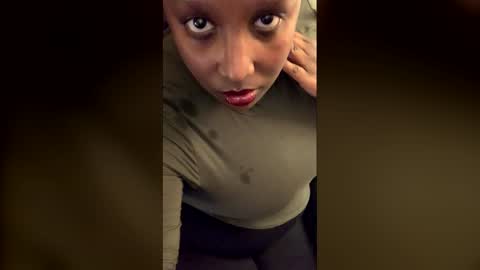 Snapshot of mayafarah chatting on 04-13-26, 03:01 mayafarah online show from 04-13-26, 03:01