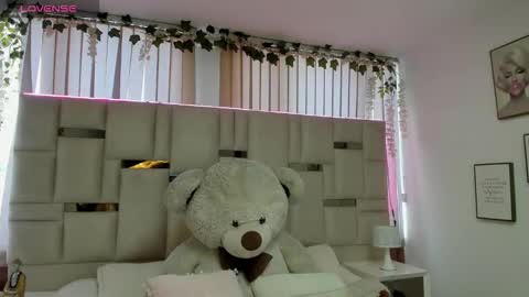 Mayajhons online show from 03-23-26, 01:26