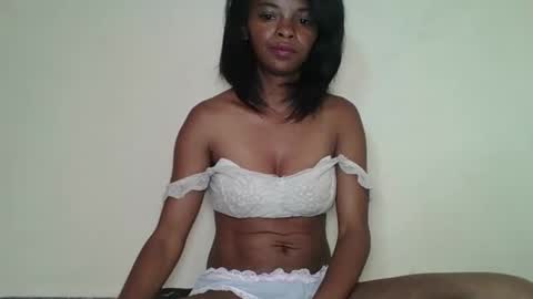 Snapshot of mayalabelle chatting on 11-20-25, 05:18 mayalabelle online show from 11-20-25, 05:18