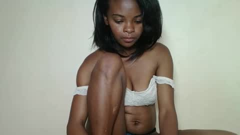 Snapshot of mayalabelle chatting on 11-22-25, 05:23 mayalabelle online show from 11-22-25, 05:23