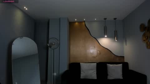 Maya online show from 12-05-25, 03:48