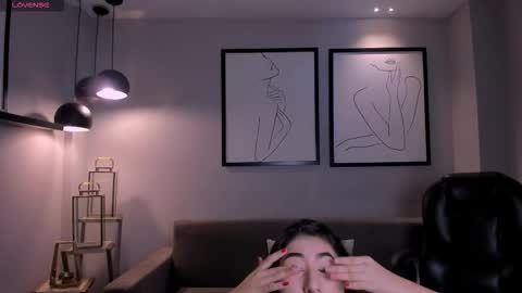 Maya online show from 12-18-25, 04:07