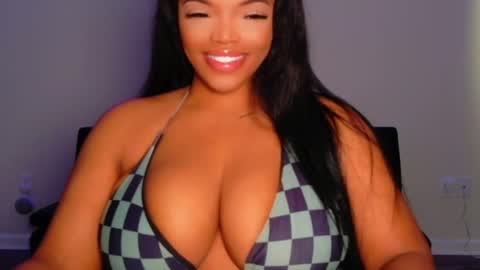 Snapshot of maybabi chatting on 06-30-26, 12:17 MayBabi online show from 06-30-26, 12:17