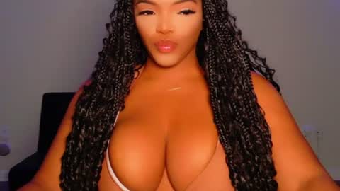 Snapshot of maybabi chatting on 07-22-26, 10:18 MayBabi online show from 07-22-26, 10:18