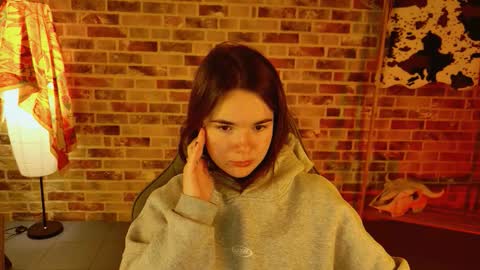 maybloom_ online show from 11-13-25, 05:17