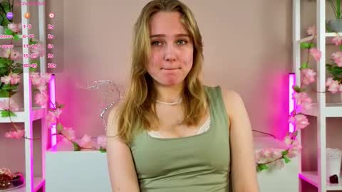 Snapshot of maydaguy chatting on 02-10-26, 04:27 Megan online show from 02-10-26, 04:27