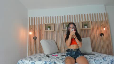 Maye Wells online show from 01-12-26, 06:57