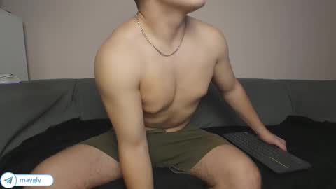 Snapshot of maygly chatting on 09-20-25, 04:52 Slava and Alextatto online show from 09-20-25, 04:52