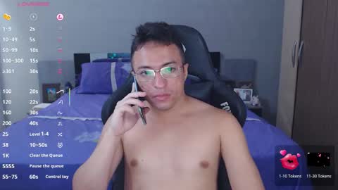 Snapshot of mayke1996 chatting on 01-06-26, 01:48 Mayke online show from 01-06-26, 01:48