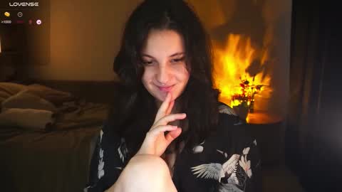 Mary  . online show from 10-22-25, 06:24