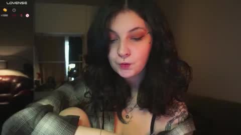 Mary  . online show from 03-26-26, 05:13