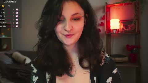 Snapshot of maymary_ chatting on 04-30-26, 05:47 Mary . online show from 04-30-26, 05:47