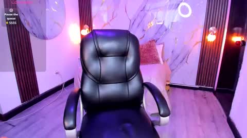 Camila online show from 10-24-25, 02:13