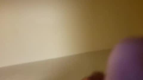 mb1954080 online show from 11-12-25, 03:40