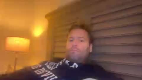 Snapshot of mbnc chatting on 07-11-26, 12:08 lol online show from 07-11-26, 12:08