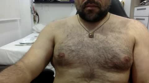 Snapshot of mbotve chatting on 04-20-26, 10:11 VzlaMan online show from 04-20-26, 10:11