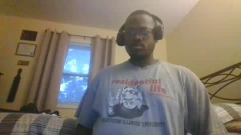 Mark online show from 06-22-26, 01:07