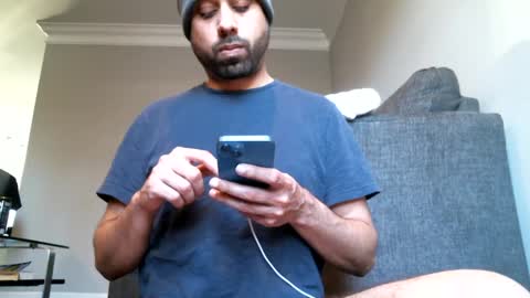 Snapshot of mcbuster11 chatting on 03-01-25, 10:21 mcbuster11 online show from 03-01-25, 10:21